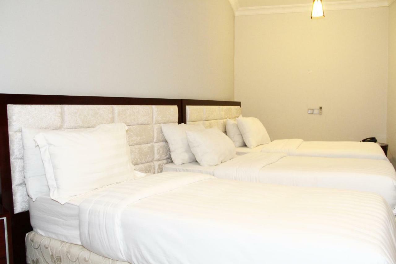 Nejobugg Palace Hotel Nkoanrua Habitación foto